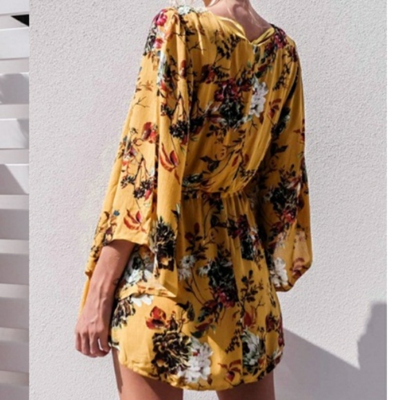 🌹FINAL SALE🌹Batwing Sleeve Tunic Dress - Picture 4 of 8